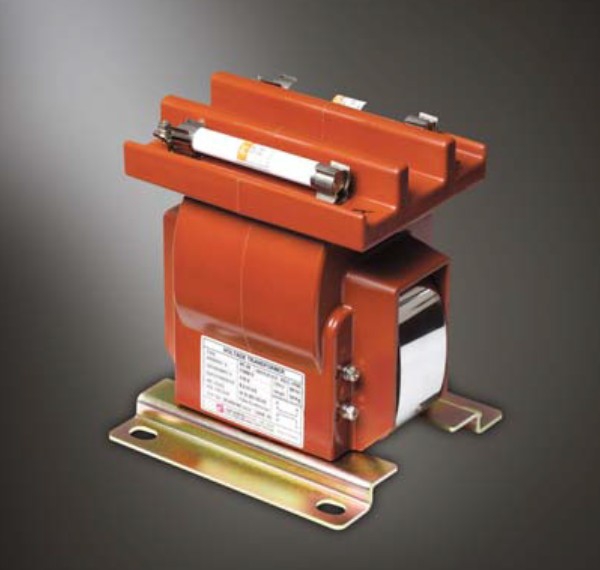 VT (Voltage Transformer)